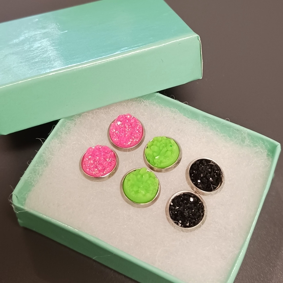 🩷💙 Like to be notified when I'm LIVE 🩷💙 - Picture 9 of 15